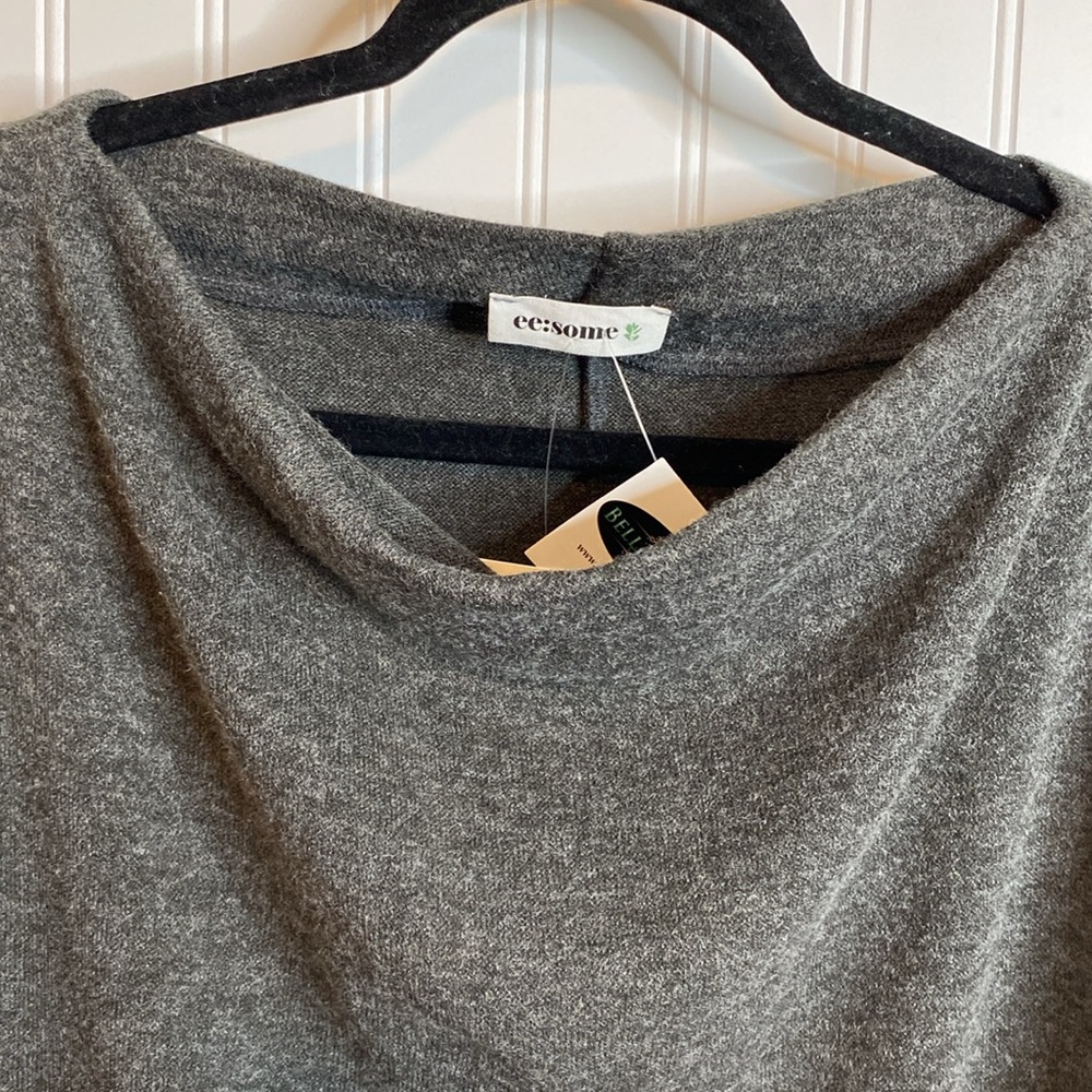 ee:some Sweater charcoal grey Size Medium - Picture 7 of 11